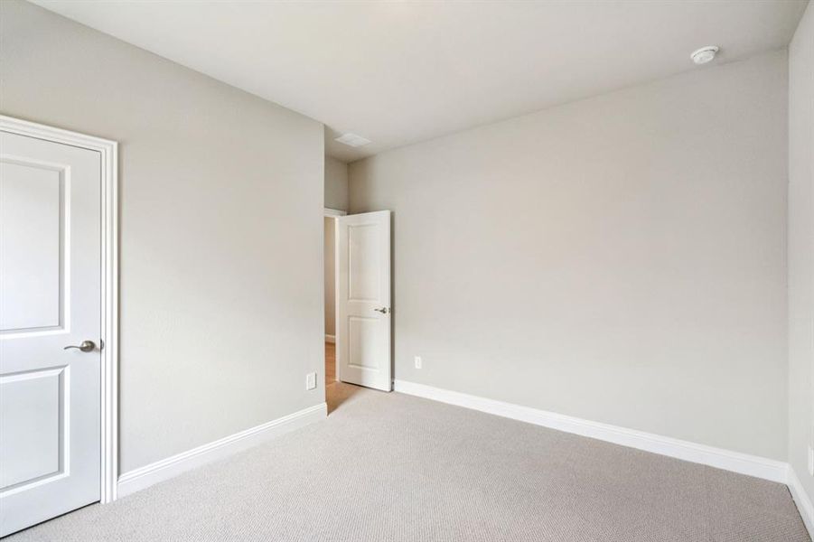 Photo is not of the actual home, but is an inspirational photo of builder’s model home and may depict options, furnishings, and/or decorator features that are not included.