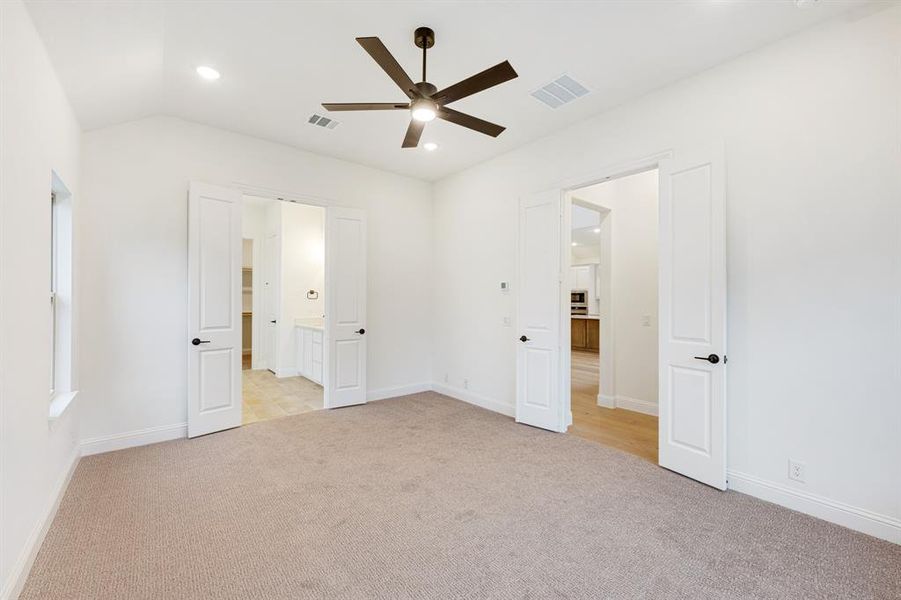 Spacious, unfurnished interior of a new home in Windsong Ranch Classic 61, Prosper (Image 23). Spacious, unfurnished interior of a new home in Windsong Ranch Classic 61, Prosper (Image 23).