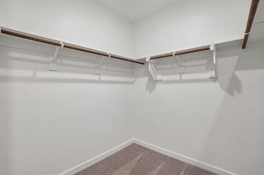 Spacious, unfurnished interior of a new home in Ambergrove, Royse City (Image 23).