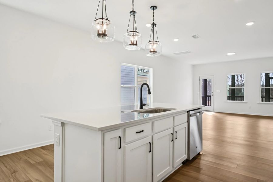 Kitchen featuring the AW Collection® Harmony - Smooth finishes and classic touches shine. Kitchen featuring the AW Collection® Harmony - Smooth finishes and classic touches shine.