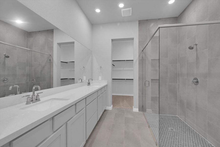 Furnished interior view inside a new home in Summer Place  35', Montgomery (Image 13).