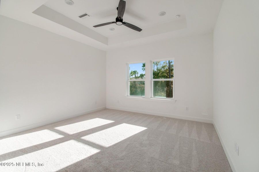 Spacious, unfurnished interior of a new home in Evergreen Island at Silverleaf - Classic, St. Augustine (Image 22).