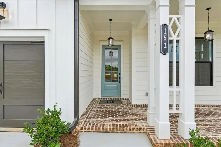 Exterior details and patio area of a home in Aberdeen, Hoschton (Image 24).
