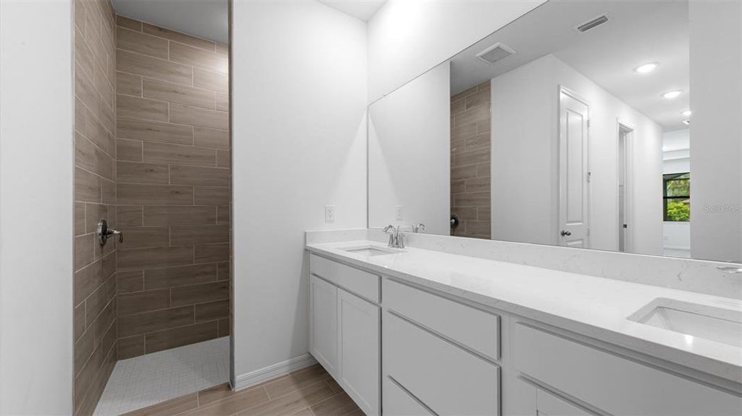 Furnished interior view inside a new home in , Port Charlotte (Image 9).