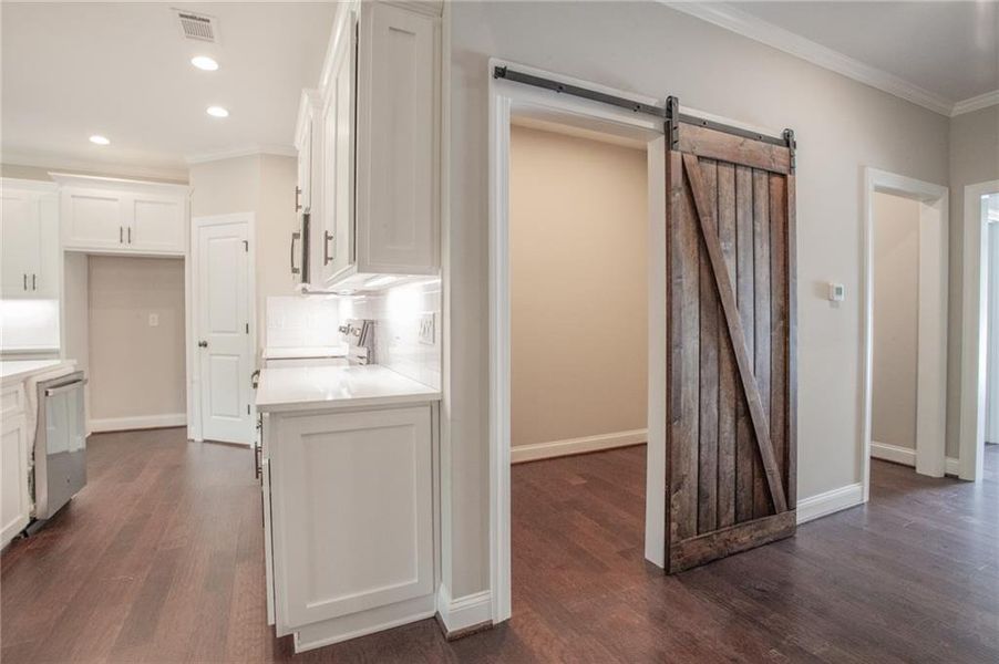Furnished interior view inside a new home in , Villa Rica (Image 4).