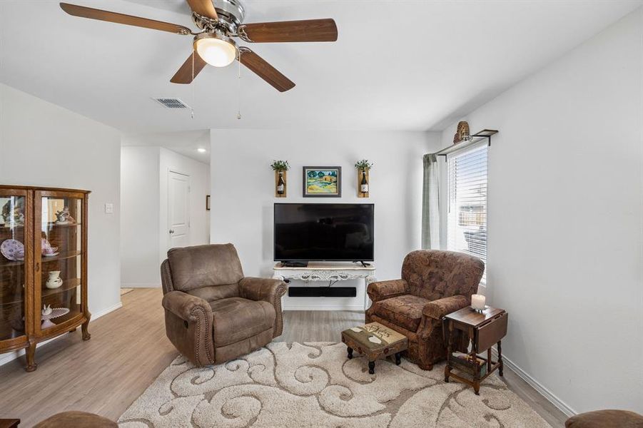 Furnished interior view inside a new home in , McKinney (Image 19). Furnished interior view inside a new home in , McKinney (Image 19).