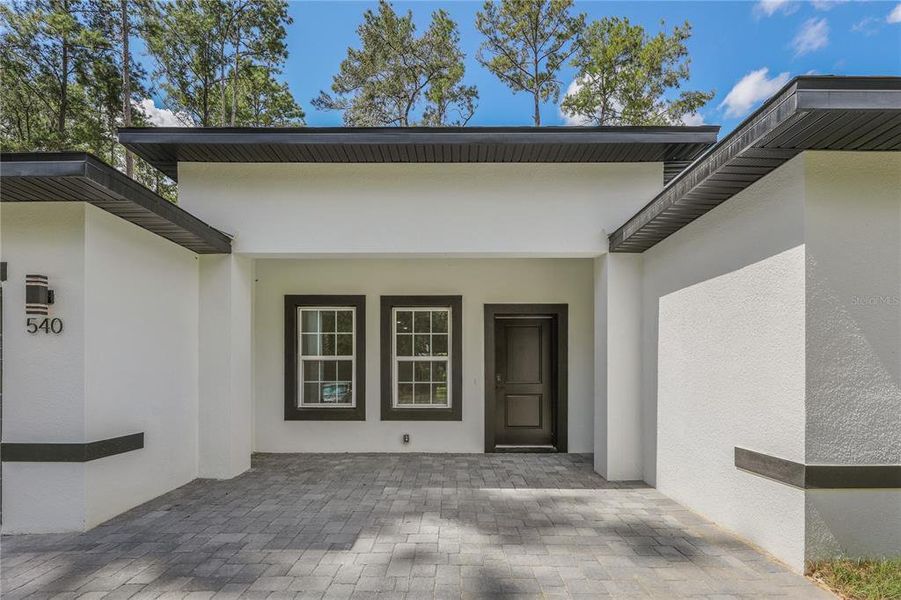 Exterior details and patio area of a home in , Ocala (Image 4). Exterior details and patio area of a home in , Ocala (Image 4).