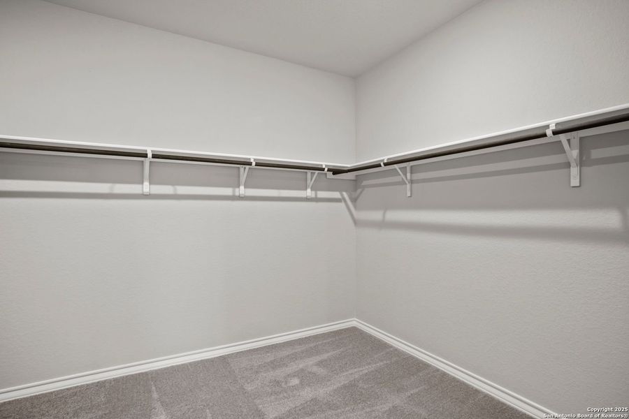 Spacious, unfurnished interior of a new home in Potranco Oaks, Castroville (Image 47).