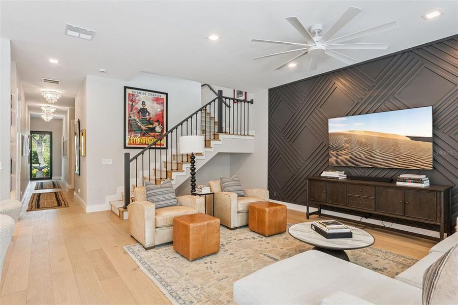 Furnished interior view inside a new home in , Orlando (Image 15).