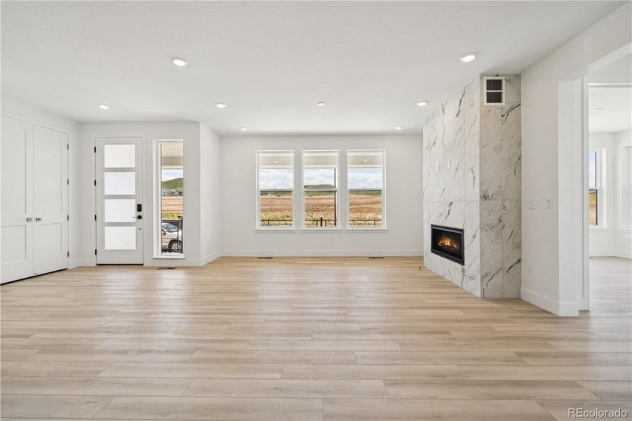 Spacious, unfurnished interior of a new home in Storytellers at Lyric, Lone Tree (Image 49).