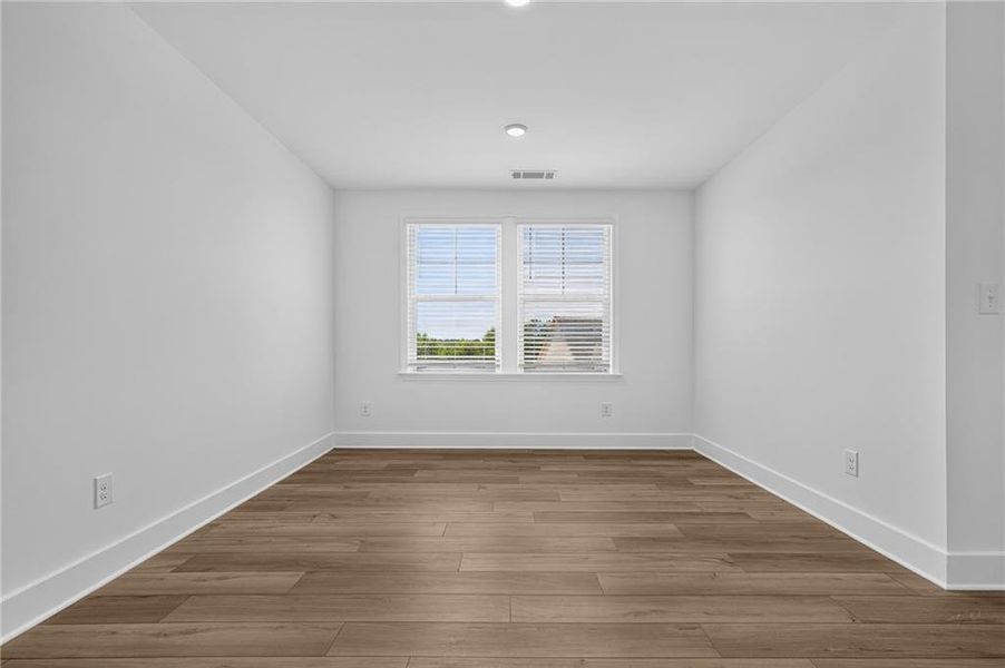 Spacious, unfurnished interior of a new home in Wellington Estates, Madison (Image 19).