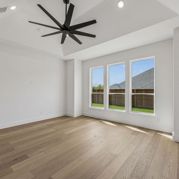 Spacious, unfurnished interior of a new home in The Parks at Wilson Creek, Celina (Image 55).
