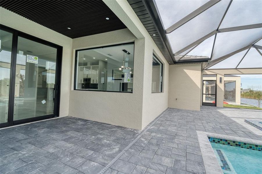 Exterior details and patio area of a home in , Port Charlotte (Image 4).