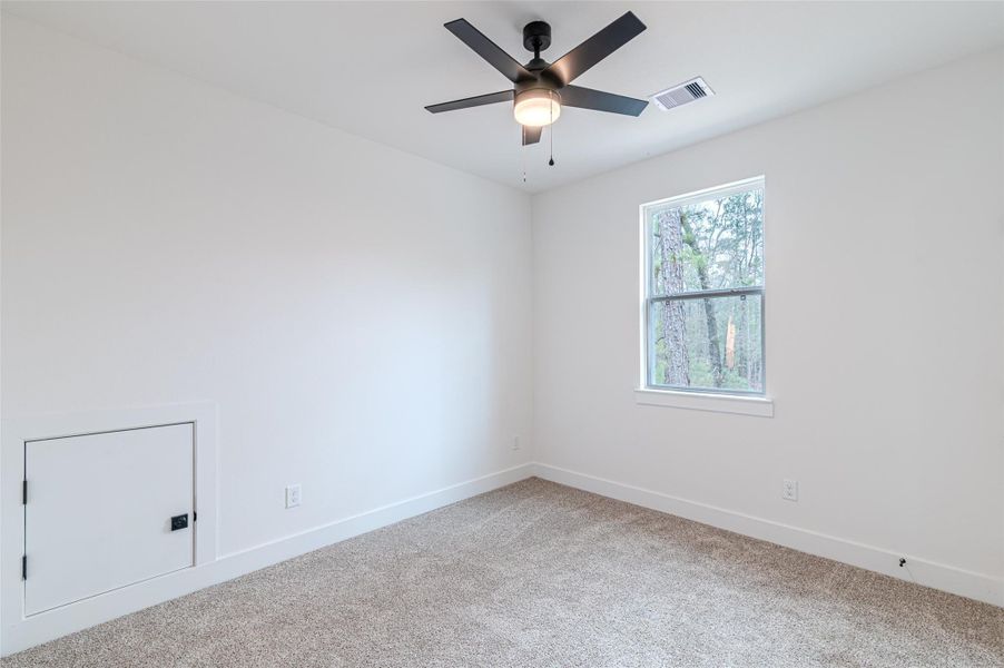 Spacious, unfurnished interior of a new home in , Huntsville (Image 23).