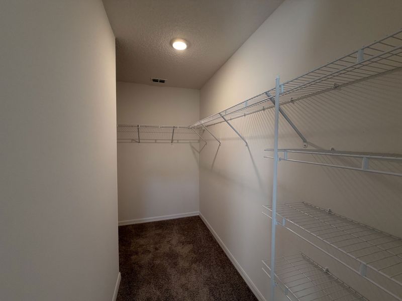 Spacious, unfurnished interior of a new home in Palm Bay, Palm Bay (Image 5).