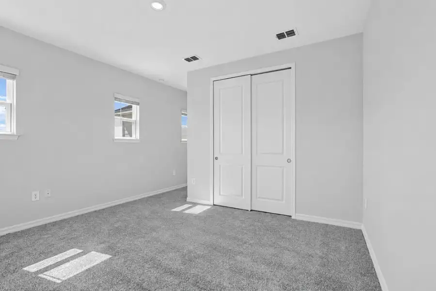 Spacious, unfurnished interior of a new home in Center Lake Ranch Community Group Page, St. Cloud (Image 35).