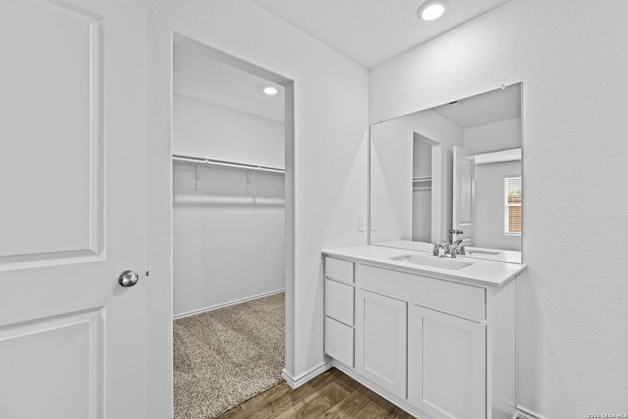 Furnished interior view inside a new home in Avenida, Converse (Image 6).