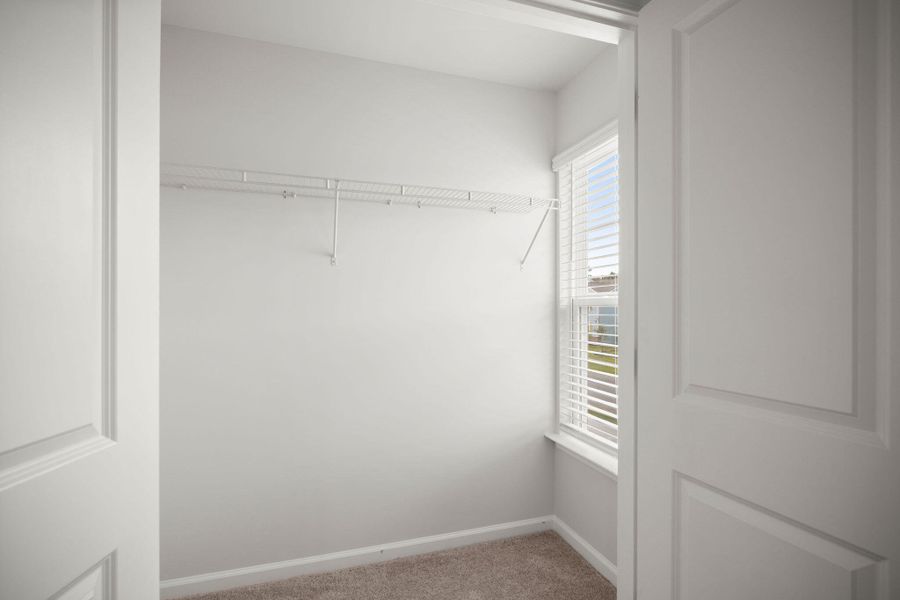 Spacious, unfurnished interior of a new home in The Ponds, Summerville (Image 14).