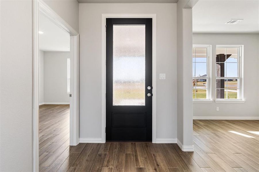 Spacious, unfurnished interior of a new home in Hillcrest Meadows North, Decatur (Image 17).