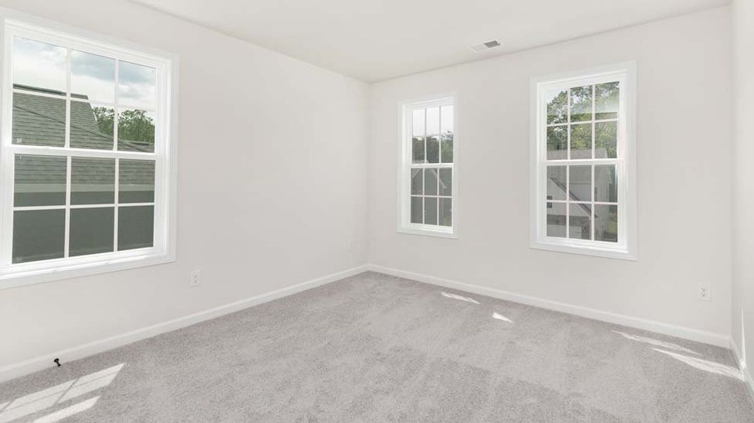 Spacious, unfurnished interior of a new home in Sylvan Creek, Denver (Image 21).