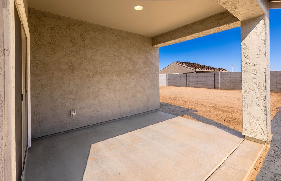 Exterior details and patio area of a home in El Rancho Santa Rosa, Maricopa (Image 3).