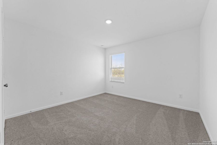 Spacious, unfurnished interior of a new home in Torian Village: Belmar Collection, San Antonio (Image 12).