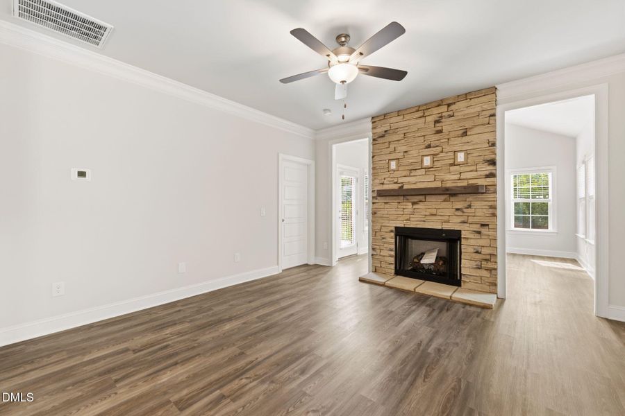 13-web-or-mls-DSC00464 13-web-or-mls-DSC00464