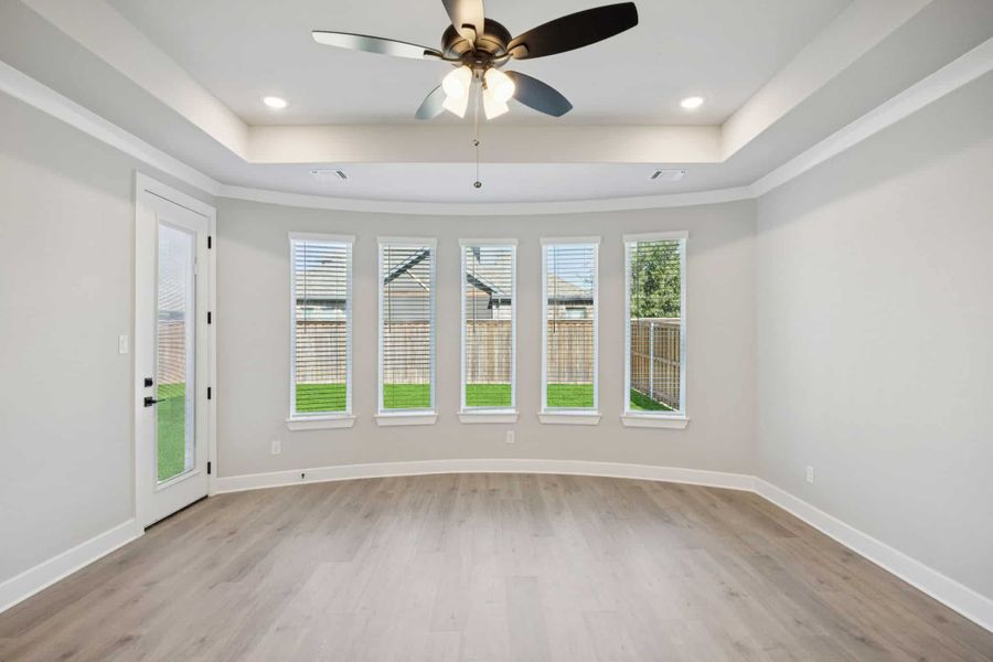 Spacious, unfurnished interior of a new home in Las Lomas, Forney (Image 7). Spacious, unfurnished interior of a new home in Las Lomas, Forney (Image 7).