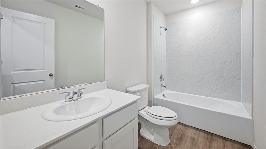 Furnished interior view inside a new home in Sweetwater Springs, Sherman (Image 7).