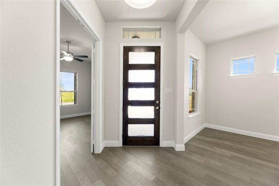 03. 1424 Rio Grande - Entry