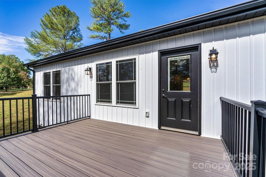 Focused Composite Deck Entry View Focused Composite Deck Entry View