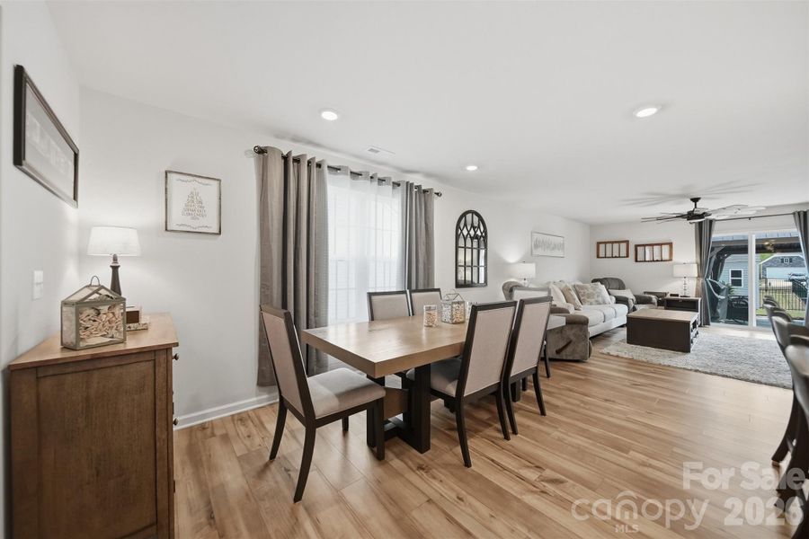 Furnished interior view inside a new home in Legacy Ridge, Catawba (Image 30). Furnished interior view inside a new home in Legacy Ridge, Catawba (Image 30).