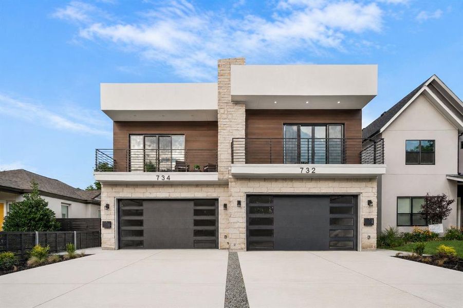 Front exterior of a new home in , Dallas, TX, highlighting curb appeal (Image 27). Front exterior of a new home in , Dallas, TX, highlighting curb appeal (Image 27).
