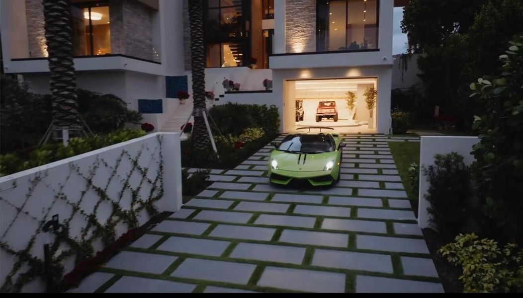 Exterior details and patio area of a home in , Hillsboro Beach (Image 36).