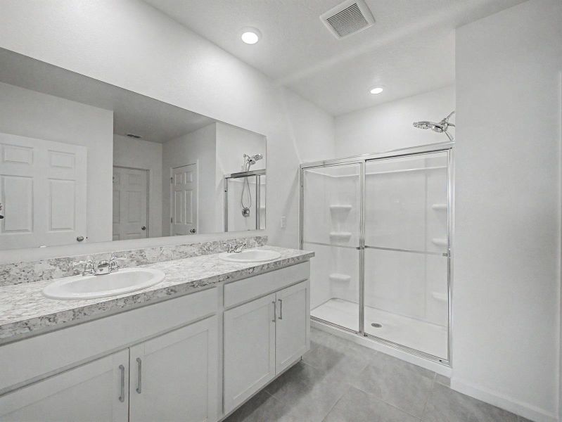 Master Bathroom Master Bathroom