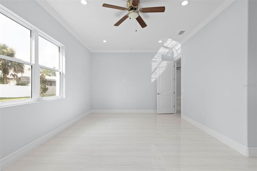 Spacious, unfurnished interior of a new home in , Palm Coast (Image 25).
