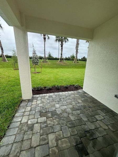 Exterior details and patio area of a home in Azalea, Port St. Lucie (Image 14).