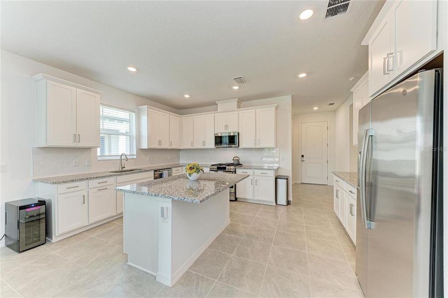 Furnished interior view inside a new home in , Lakewood Ranch (Image 15).