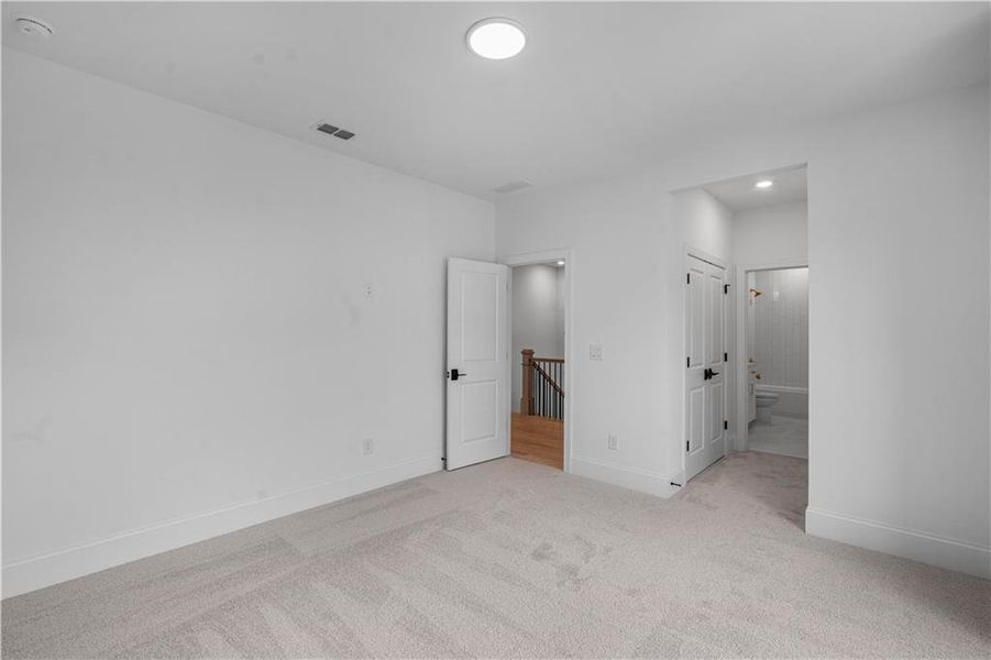 Spacious, unfurnished interior of a new home in Waterside Single Family, Peachtree Corners (Image 43). Spacious, unfurnished interior of a new home in Waterside Single Family, Peachtree Corners (Image 43).