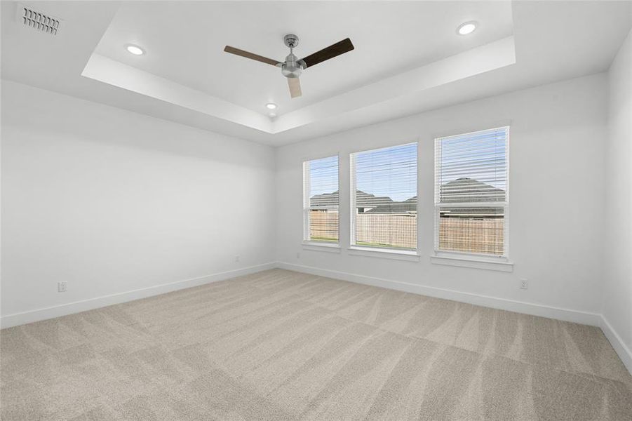 Spacious, unfurnished interior of a new home in Rosenthal Estates, Lorena (Image 13).