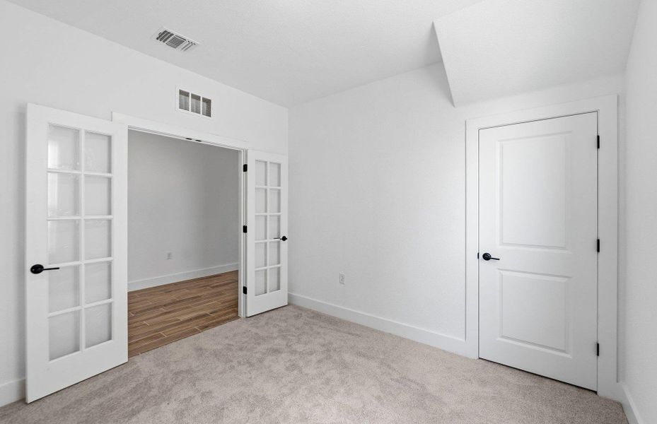 Spacious, unfurnished interior of a new home in Lagos, Manor (Image 21). Spacious, unfurnished interior of a new home in Lagos, Manor (Image 21).