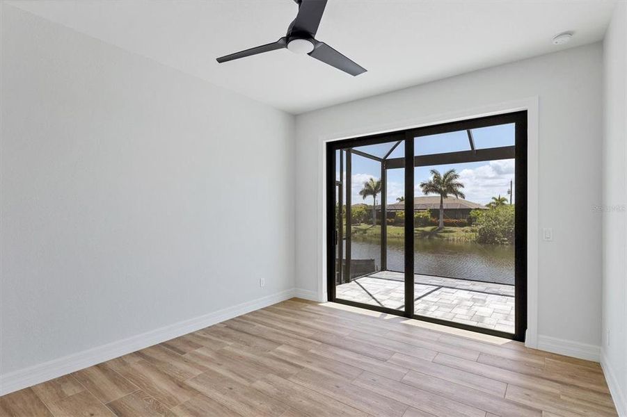 Spacious, unfurnished interior of a new home in , Port Charlotte (Image 13).