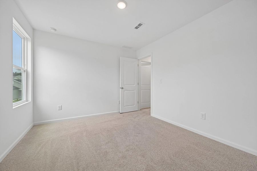 Spacious, unfurnished interior of a new home in Middleton Farms, Middlesex (Image 25). Spacious, unfurnished interior of a new home in Middleton Farms, Middlesex (Image 25).