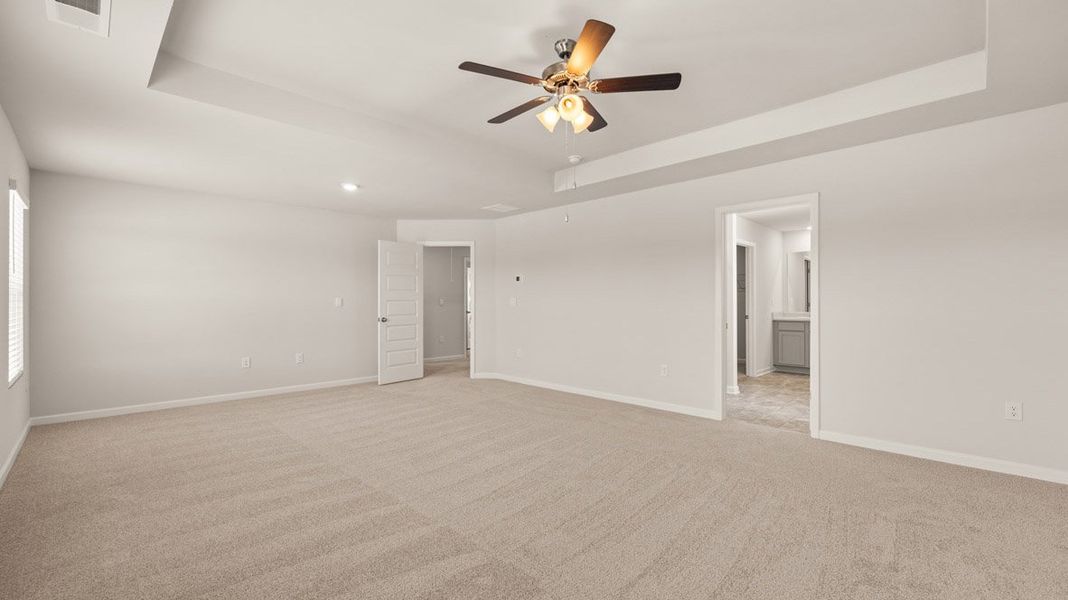 Representative unfurnished interior of a home built from the Grayson by D.R. Horton in Highland Hills, Graniteville (Image 20).