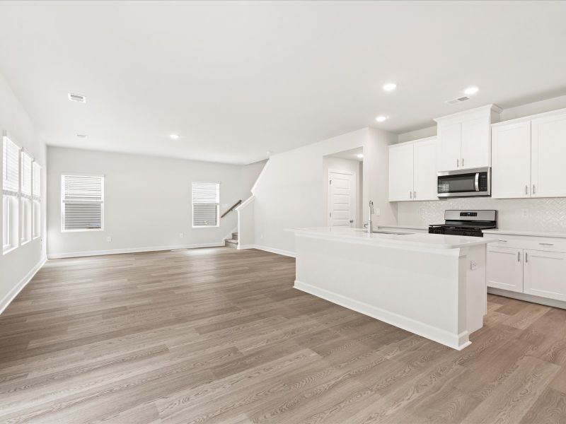 Welcome to the Brentwood floorplan at Holland Park.