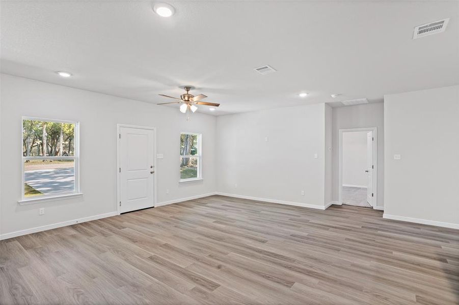 Spacious, unfurnished interior of a new home in , Rio Vista (Image 30).