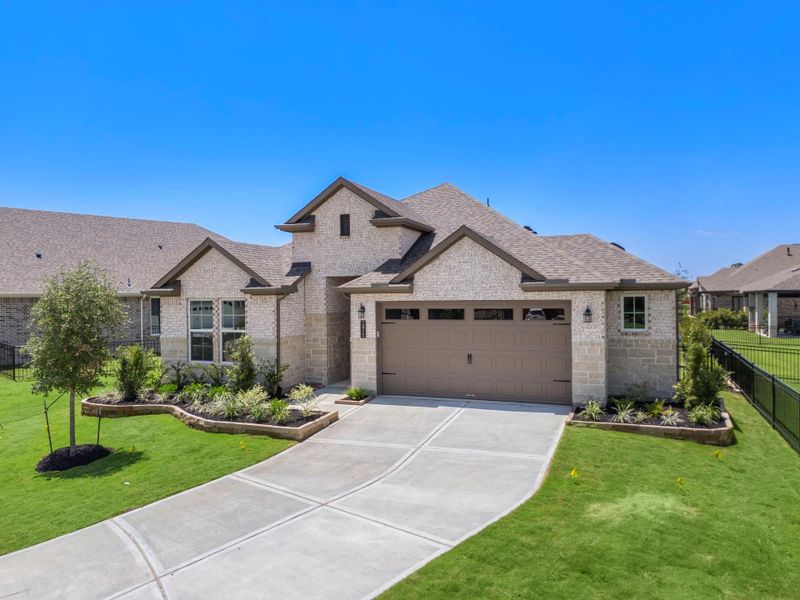 Front exterior of a new home in Chambers Creek, Willis, TX, highlighting curb appeal (Image 32). Front exterior of a new home in Chambers Creek, Willis, TX, highlighting curb appeal (Image 32).