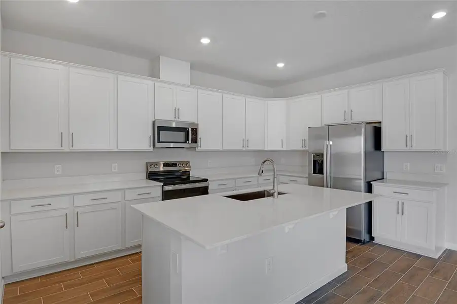 Furnished interior view inside a new home in Seasons at Magnolia Pointe, Umatilla (Image 2).