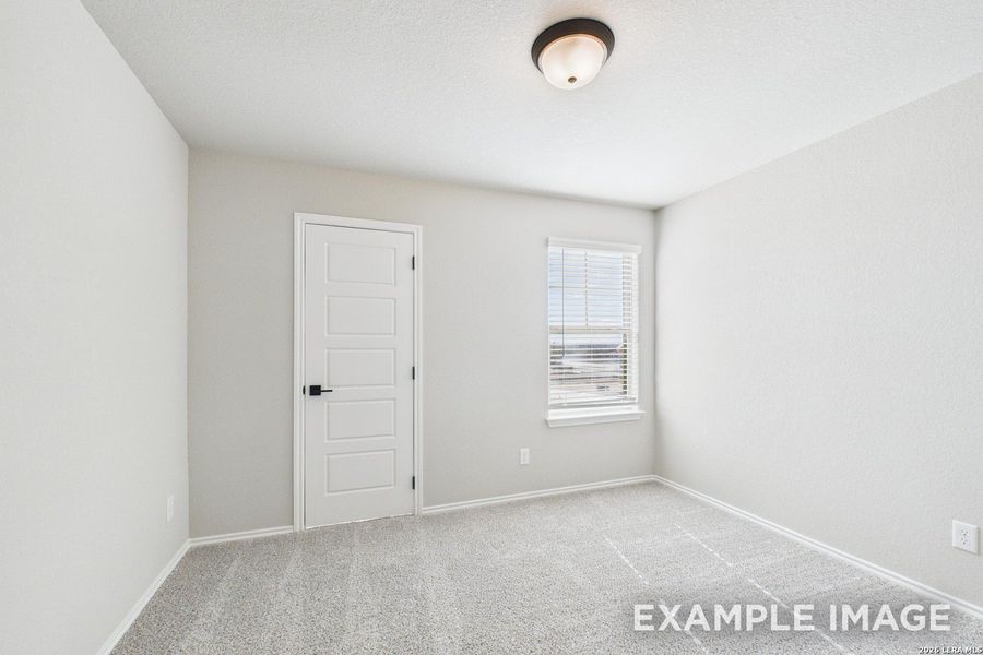 Spacious, unfurnished interior of a new home in Cedar Heights, San Antonio (Image 16).