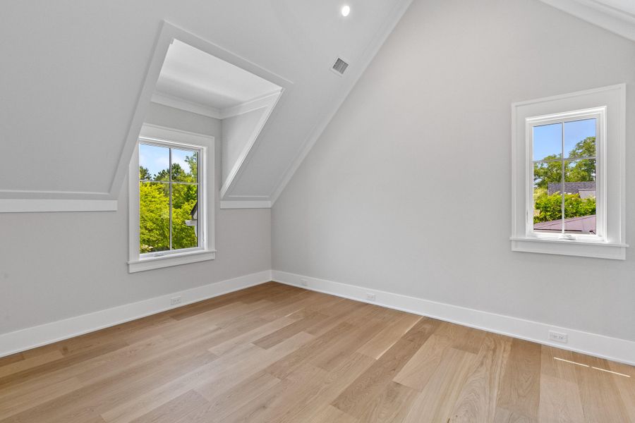 Spacious, unfurnished interior of a new home in , Charleston (Image 44).